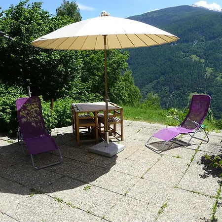 Oda ve Kahvaltı Les Biolleys