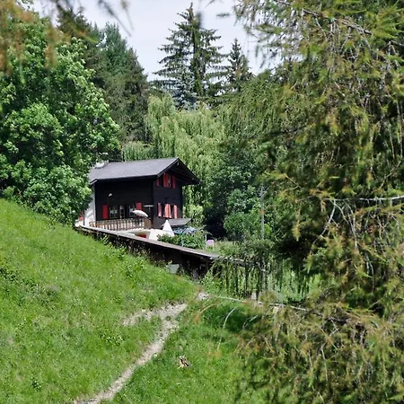 Oda ve Kahvaltı Les Biolleys Vex